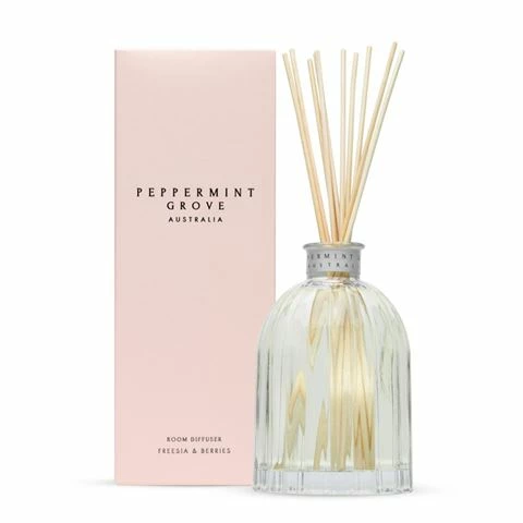 Peppermint Grove - Freesia & Berries Room Diffuser 350ml 1 Peppermint Grove - Freesia & Berries Room Diffuser 350ml